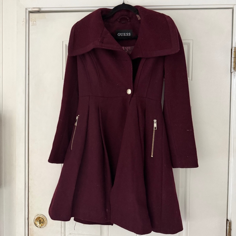 Chic burgundy Guess Burgundy vintage antique 90s super cute womens Jacket with F